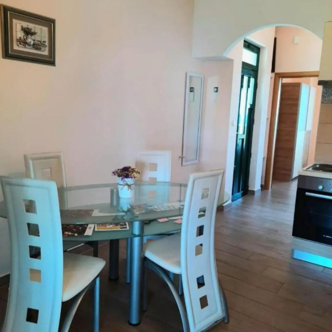 Sukošan Apartman 2 0*,